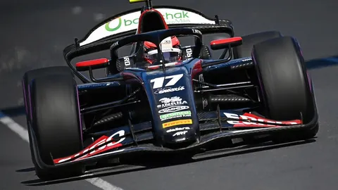 สร้างชื่อไทย