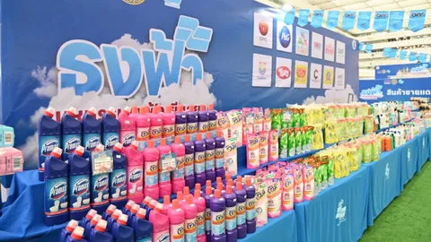 พาณิชย์ ยันกำกับดูแลราคาสินค้า 59 รายการ กันฉวยโอกาสขึ้นราคา ออกมาตรการ ธงฟ้า-ธงเขียว ลดค่าครองชีพ