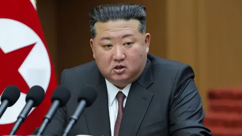 “คิม จองอึน” ประกาศกร้าว เกาหลีใต้คือศัตรูตัวฉกาจ ขู่ตอบโต้อย่างไร้ความไร้ปรานี  