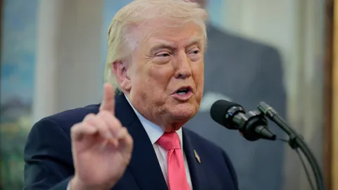 ทรัมป์ลั่น สหรัฐฯ “คุยถูกคนแล้ว” อ้างอิหร่านอยากทำข้อตกลงใจจะขาด