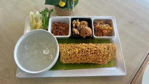 ข้าวแช่ ตำรับเดอะ ฟู้ดดี้