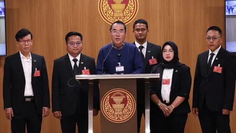 “นพ.วรงค์” เรียกร้องจำกัดตั้งผู้ช่วย สส.-สว. เหลือ 3 คน พร้อมเลิกเลี้ยงอาหาร - เงินบำนาญ สส.