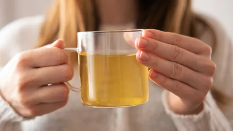 ดื่มน้ำขิงก่อนนอน ช่วยให้นอนหลับจริงไหม เช็กสรรพคุณ-ข้อควรระวังก่อนดื่ม