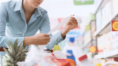 รับมือน้ำมันแพง ส่อง 6 กลุ่มสินค้าเสี่ยงขยับราคา พร้อมเทคนิคประหยัดเงินในกระเป๋า