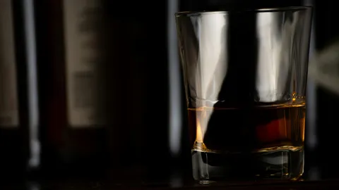 ถอดรหัสจิตวิญญาณสกอตแลนด์ ที่ซ่อนอยู่ในหยดน้ำสีอำพัน