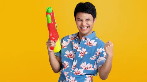 สีมงคลประจำเดือนเมษายน 2569 เช็กสีเสื้อมงคลประจำวัน เสริมดวงบารมี โชคเด่นตลอดเดือน