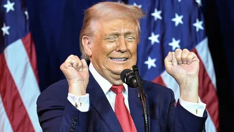 ไถ่บาปให้โลก ข้ออ้างเพื่อครองโลก