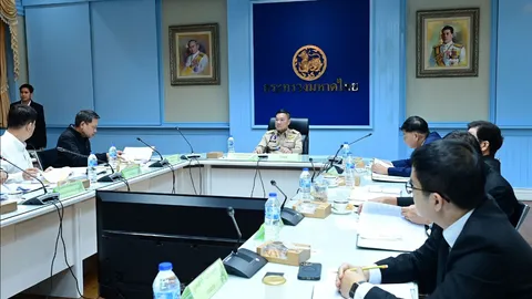 มท. หารือกลั่นกรองสัญชาติ ตรวจเข้มสอบประวัติ เน้นความมั่นคงเป็นหลัก