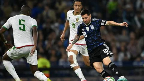 ผลบอลเมื่อคืน อาร์เจนติน่า เฉือนหวิว มอริเตเนีย-เมสซี่ลงครึ่งหลัง