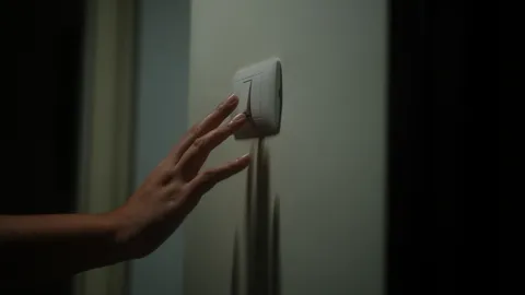 เริ่มแล้ว "ดับไฟทั่วประเทศ" 20.30 - 21.30 น. ชวนคนไทยปิดไฟ ถอดปลั๊ก 1 ชั่วโมง