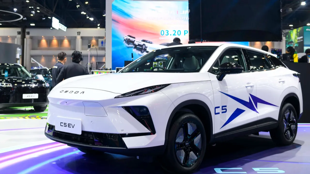 ราคาดีงาม OMODA C5 EV MAX+ ครอสโอเวอร์ไฟฟ้ารุ่นปรับปรุง