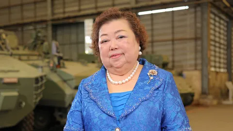 เพราะมี "ดร.ป๋วย" เป็นไอดอล ถึงได้มี "มาดามรถถัง" ดร.นพรัตน์ กุลหิรัญ อย่างทุกวันนี้