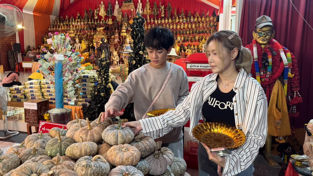 ส่องอ่างน้ำมนต์ อาศรมฤาษีเณร เจอ “เลขเด็ด” เสี่ยงโชคงวด 1/4/69