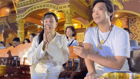 เปิดเลขธูป "ส้มเช้ง สามช่า" กับอาจารย์ญาณสัมผัสชื่อดัง จุดพิธีไหว้ครู ลุ้นให้โชค