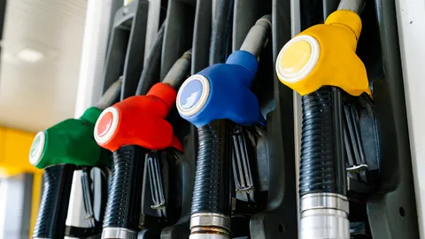 ปตท.-บางจาก ปรับขึ้นราคาน้ำมันดีเซล 3.50 บาท เบนซิน 70 สต. มีผลตี 5 พรุ่งนี้ (3 เม.ย.)