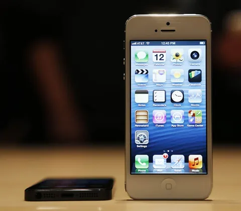 iPhone 5 กับ 4G LTE