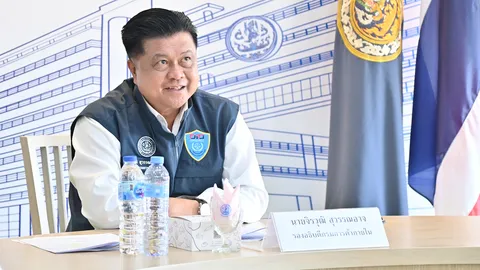 พาณิชย์ยัน "หมู-ไก่-ไข่" ไม่ขาดตลาด สั่งลุยธงฟ้าช่วยค่าครองชีพ ขู่ฟันพวกฉวยโอกาส