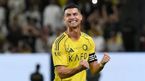 ผลบอลเมื่อคืน โรนัลโด้ พา อัลนาสเซอร์ ถล่มยับ ครองจ่าฝูงลีกซาอุ