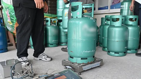 เติมไม่เต็มถัง ลุยจับปรับ โรงบรรจุ-ร้านค้าก๊าซหุงต้ม โกงน้ำหนัก ซ้ำเติมประชาชน