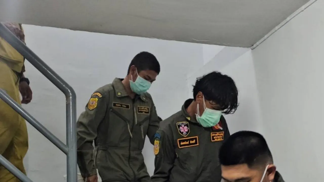 สะเทือนใจ ลูกชายนอนเฝ้าศพแม่มากว่า 3 วัน ไม่กล้าแจ้งใคร เหตุไม่มีเงินจัดพิธี