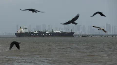 อิหร่านลั่น จะเปิดช่องแคบฮอร์มุซก็ต่อเมื่อ ได้รับเงินชดเชยแล้วเท่านั้น