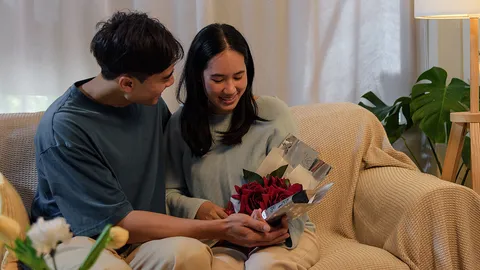 แฟนงอนทำไงดี? แจก 20 วิธีง้อแฟน งอนหนักเบอร์ไหน ก็กลับมารักหวานเหมือนเดิม