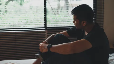 5 วิธีลืมแฟนเก่า หยุดมูฟออนเป็นวงกลม ทำอย่างไรให้ใจกลับมาเข้มแข็ง