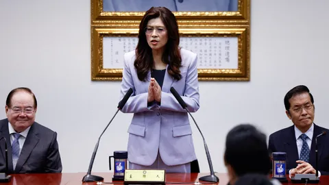 "เจิ้ง ลี่เหวิน" ผู้นำฝ่ายค้านไต้หวันเยือนจีนในรอบ 10 ปี ชูภารกิจสร้างสันติภาพ