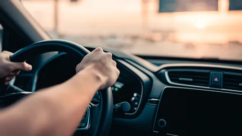 สงกรานต์ 2569 จับจริงไม่มีเตือน เช็กด่วน 10 ข้อหาหลัก ปรับหนัก-หักคะแนน โดนพักใบขับขี่