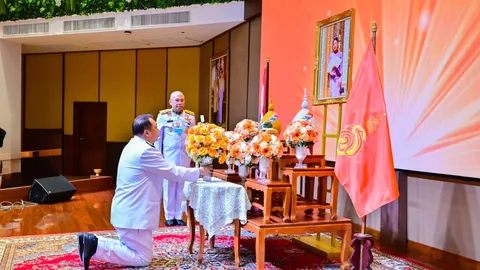 เจ้าฟ้าสิริวัณณวรีฯ โปรดเกล้าฯ พระราชทานแจกันดอกไม้ แสดงความยินดีแก่ “สุชาติ”