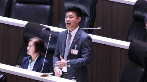 “เท้ง” สรุปบทเรียนน้ำท่วมใต้ ชู “ปฏิญญาสงขลา” ทุ่ม 15,000 ล้านคืนชีพหาดใหญ่ 