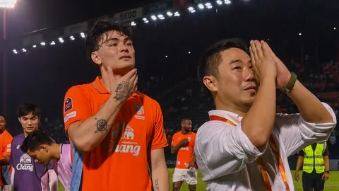 โจนาธาร โพสต์ซึ้งอวยพรวันเกิด "เสี่ยฟลุ๊ค" ยันไม่ลืมบุญคุณที่คอยซัพพอร์ตเสมอมา