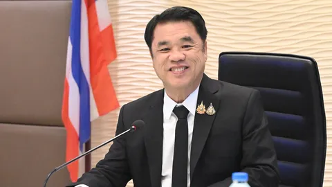 กระทรวงเกษตรฯ ผนึก 6 บริษัทปุ๋ย ยืนยันไม่ขาดแคลน-ไม่ขึ้นราคา สต๊อกแน่น 9 แสนตัน