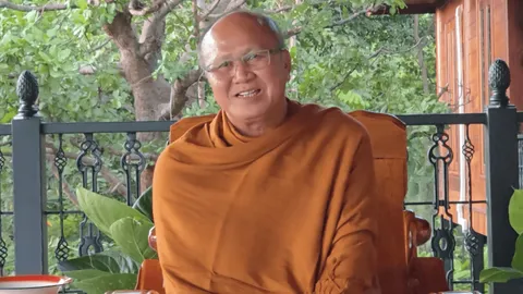 ประวัติ “พระสิ้นคิด” หลวงตาสินทรัพย์ พระนักเทศน์ชื่อดัง ก่อนเข้าสู่ทางธรรม