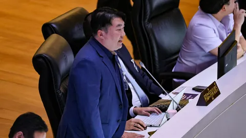 “สิริพงษ์” โต้ “ไอซ์” ไม่เกี่ยวพันเชิงธุรกิจกับเครือญาติ เหมือนกรณี “สุริยะ-ธนาธร”