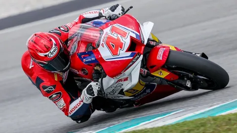 "นครินทร์“ นำทัพ “ฮอนด้า เรซซิ่งฯ” บิดฝ่าเกมยากเก็บแต้มเรซเปิดฤดูกาล ARRC มาเลเซีย