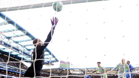 สรุปผลบอลเมื่อคืน 5 ลีกดัง 12 เม.ย. 69 มี 3 ทีมใหญ่แพ้ สะเทือนเป้าหมายโค้งสุดท้าย