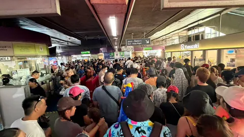 คนแห่เล่นน้ำ รถไฟฟ้าสงกรานต์ยอดพุ่ง 1.1 ล้านคน รฟท. เสริมขบวนพิเศษรับคนเดินทางกลับ กทม.