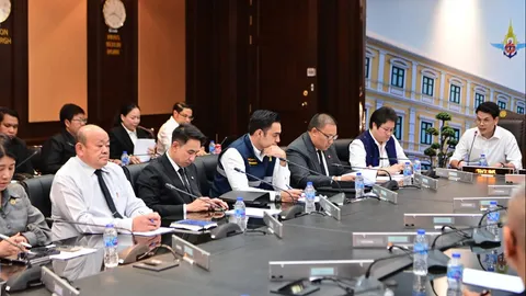 3 รมช.มหาดไทย จับมือ “กลาโหม-ดิจิทัล” นำเทคโนโลยีของกองทัพอากาศ ชี้เป้าจุดความร้อนแก้ปัญหาไฟป่า