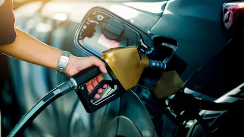 กบน. เคาะปรับลดราคาน้ำมันดีเซล 1.50 บาท และเบนซิน 0.50 บาท มีผลพรุ่งนี้ 17 เม.ย. 69