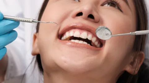 "จุลพันธ์" เพิ่มสิทธิทำฟันประกันสังคม เพิ่มวงเงินฟันปลอม-รากฟันเทียม เริ่ม 1 พ.ค. 69