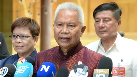 “โสภณ” ทำบุญสงกรานต์รัฐสภา ถือฤกษ์มงคลเปิดร้านอาหารสำหรับ สส.