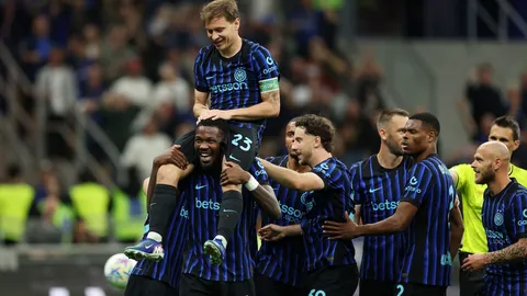 ผลบอลเมื่อคืน อินเตอร์ มิลาน ถล่ม กายารี่ นำโด่งจ่าฝูง จ่อแชมป์ กัลโช่ เซเรีย อา