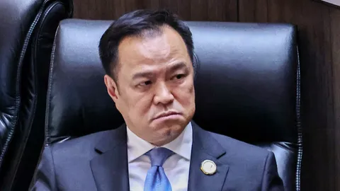 “อนุทิน”แบกวิกฤติ “การเมืองมั่วนํ้ามัน” ฝ่าสงคราม : ความหวังอยู่ที่ “มืองาน” เกินกำลังก๊วน“ลูกเทพ”