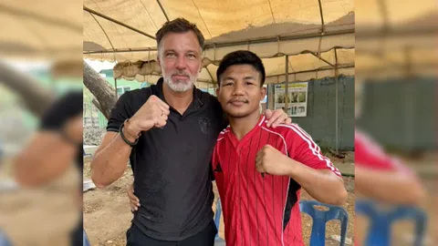 ที่แรก "ฮัดสัน" เผยเบื้องหลังดึง "รถถัง" ช่วยทีมชาติไทย ก่อนเข้ารอบเอเชียนคัพ 2027 (คลิป)