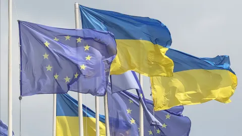 EU อนุมัติเงินกู้ 9 หมื่นล้านยูโรให้ยูเครน หลังกลับมาเปิดท่อส่งน้ำมัน