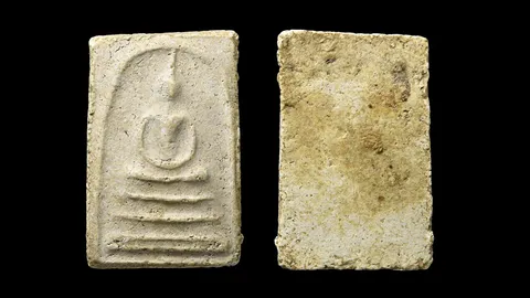 สวยเนี้ยบไร้ที่ติ สมเด็จบางขุนพรหม พิมพ์เส้นด้าย กรุเก่า ฟอร์มระดับ "องค์ครู"