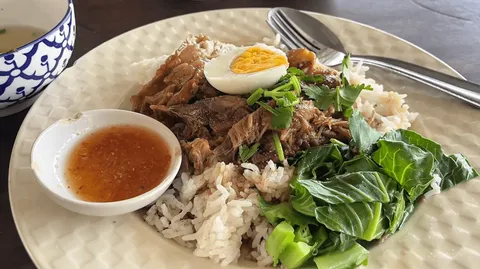 ครัวมุกดาชูเมนู "ขาหมูหยิน-หยาง" สูตรสมุนไพรจีน 14 ชนิด เปลี่ยนอาหารจานโปรดให้เป็นยาบำรุงร่างกาย