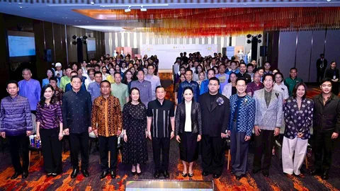 มท.เวิร์กช็อป ผ้าไทยใส่สนุก ปั้นคนรุ่นใหม่พัฒนาแบรนด์ มุ่งตลาดสากล