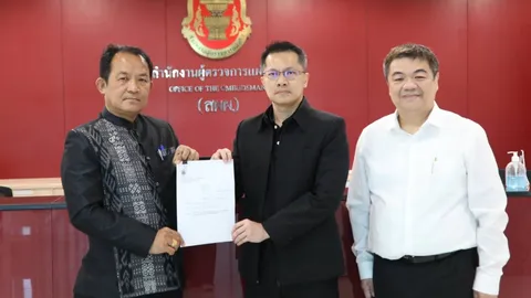 “ศรีสุวรรณ” ร้องผู้ตรวจการแผ่นดิน ชงศาล รธน. ปม ป.ป.ช. วินิจฉัย “ศักดิ์สยาม”